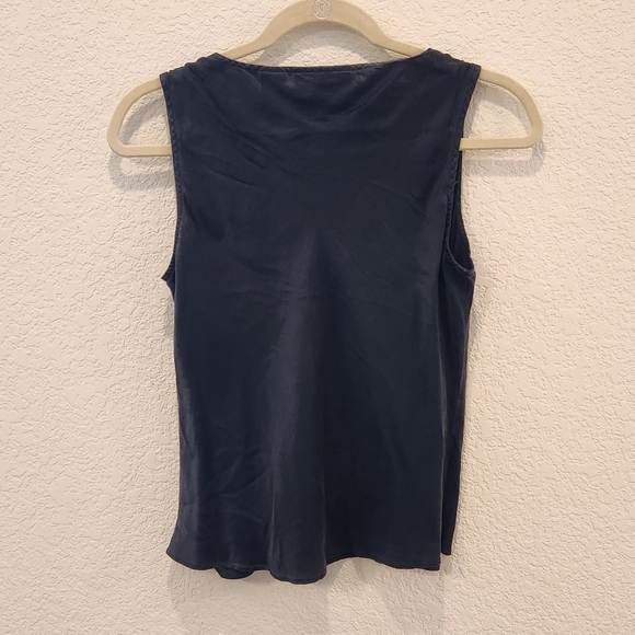 New York Design 100% Silk Black Scoop Neck Sleeveless Blouse Shirt Sz M - Picture 3 of 5